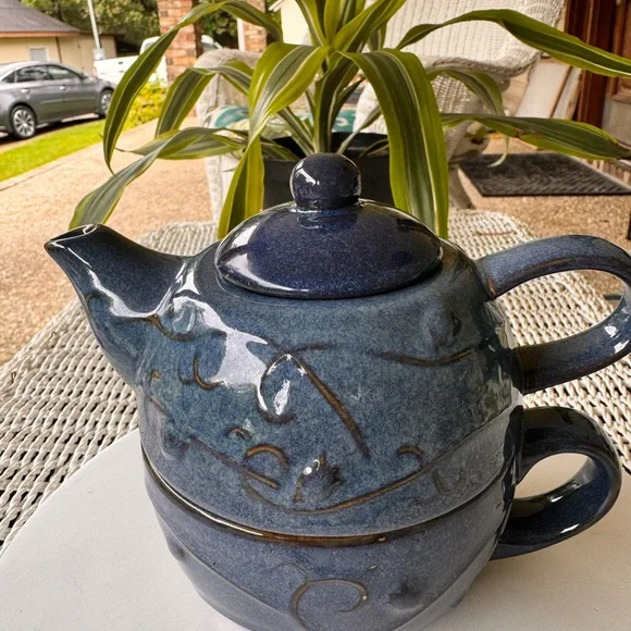 Pier 1 Elegant Blue Ceramic Teapot Set - Picture 1 of 10